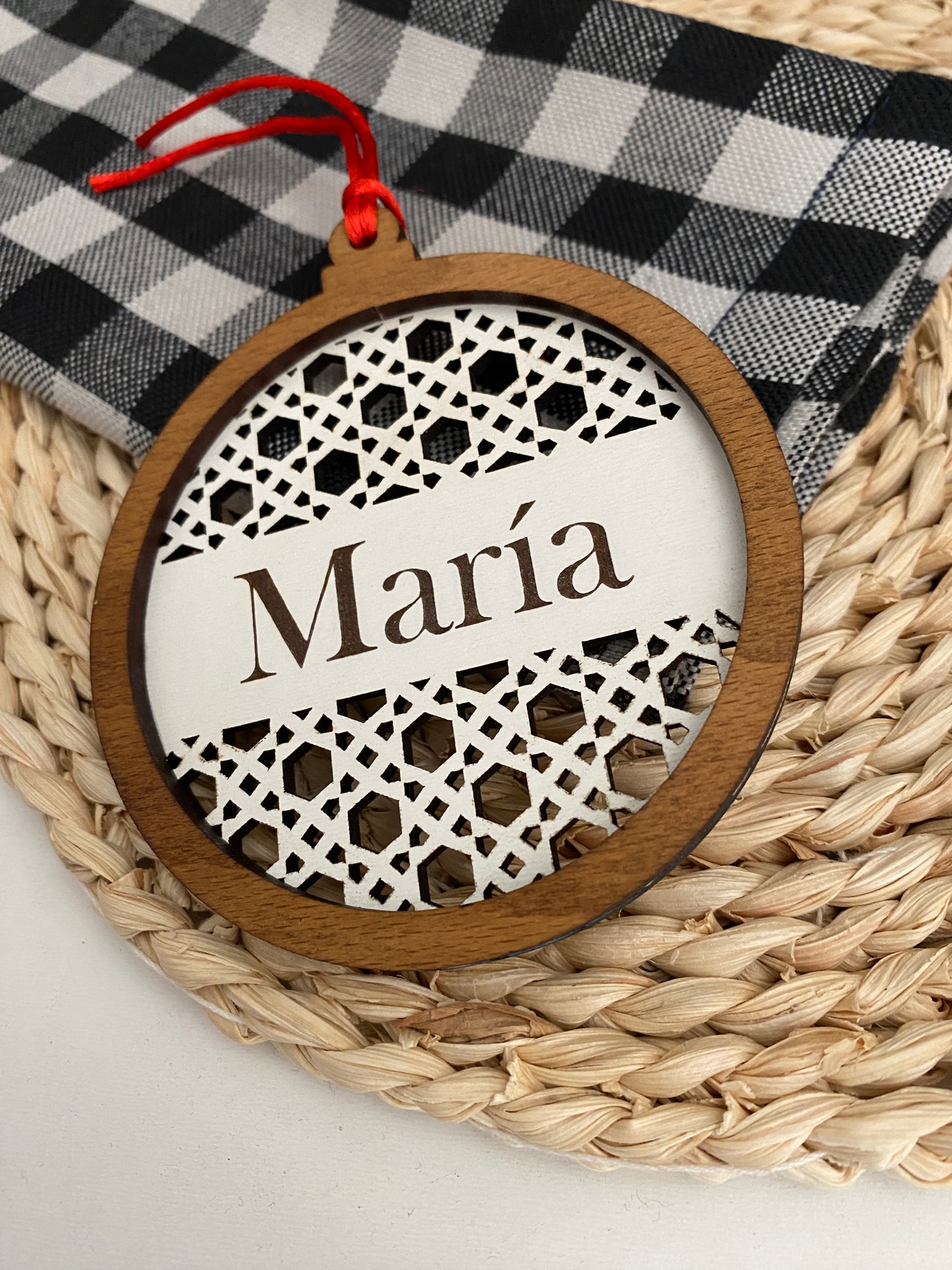 Bola de navidad ratán nombre