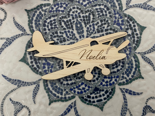 Marcasitio avión madera