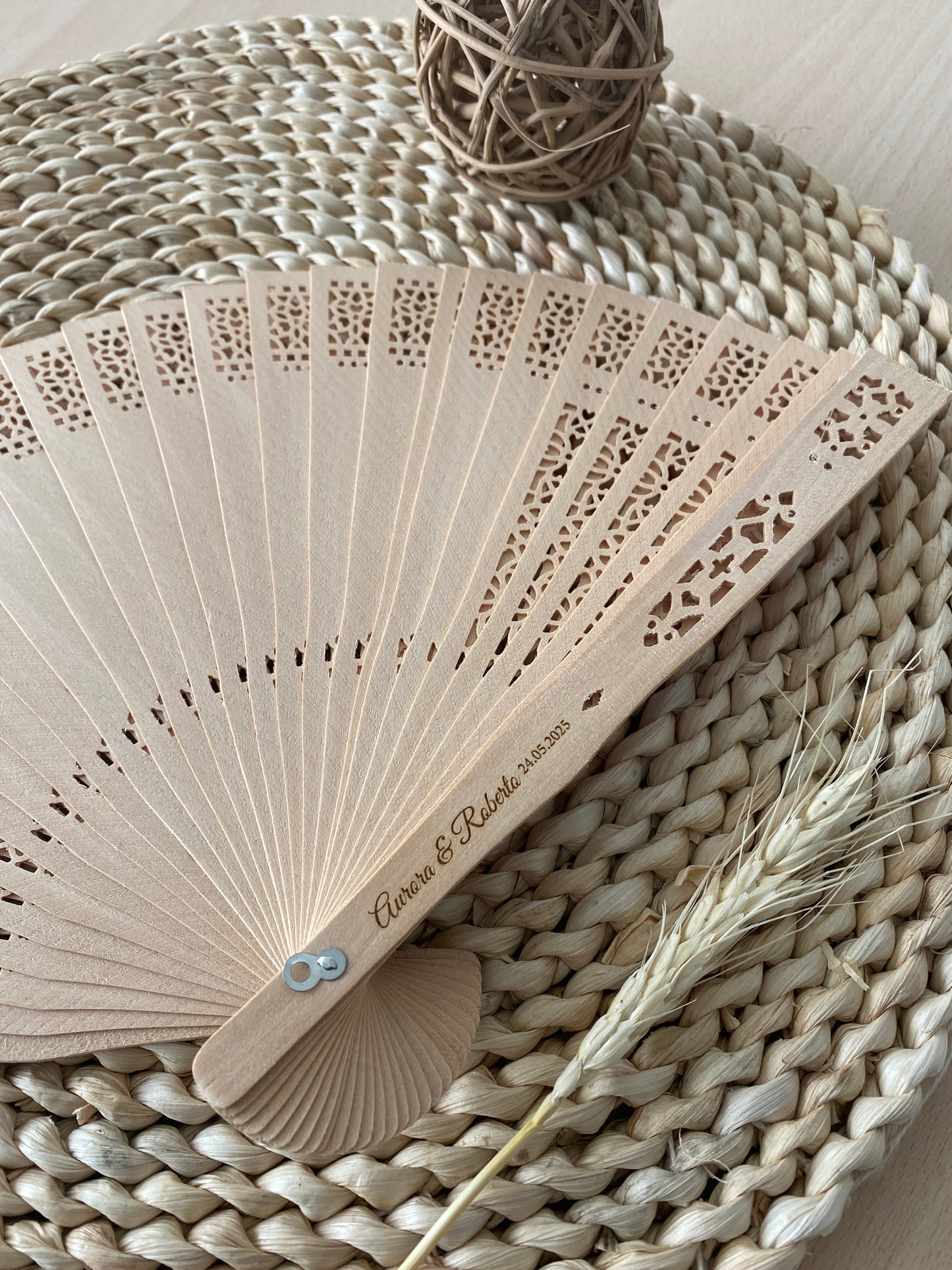 Abanico de madera personalizado
