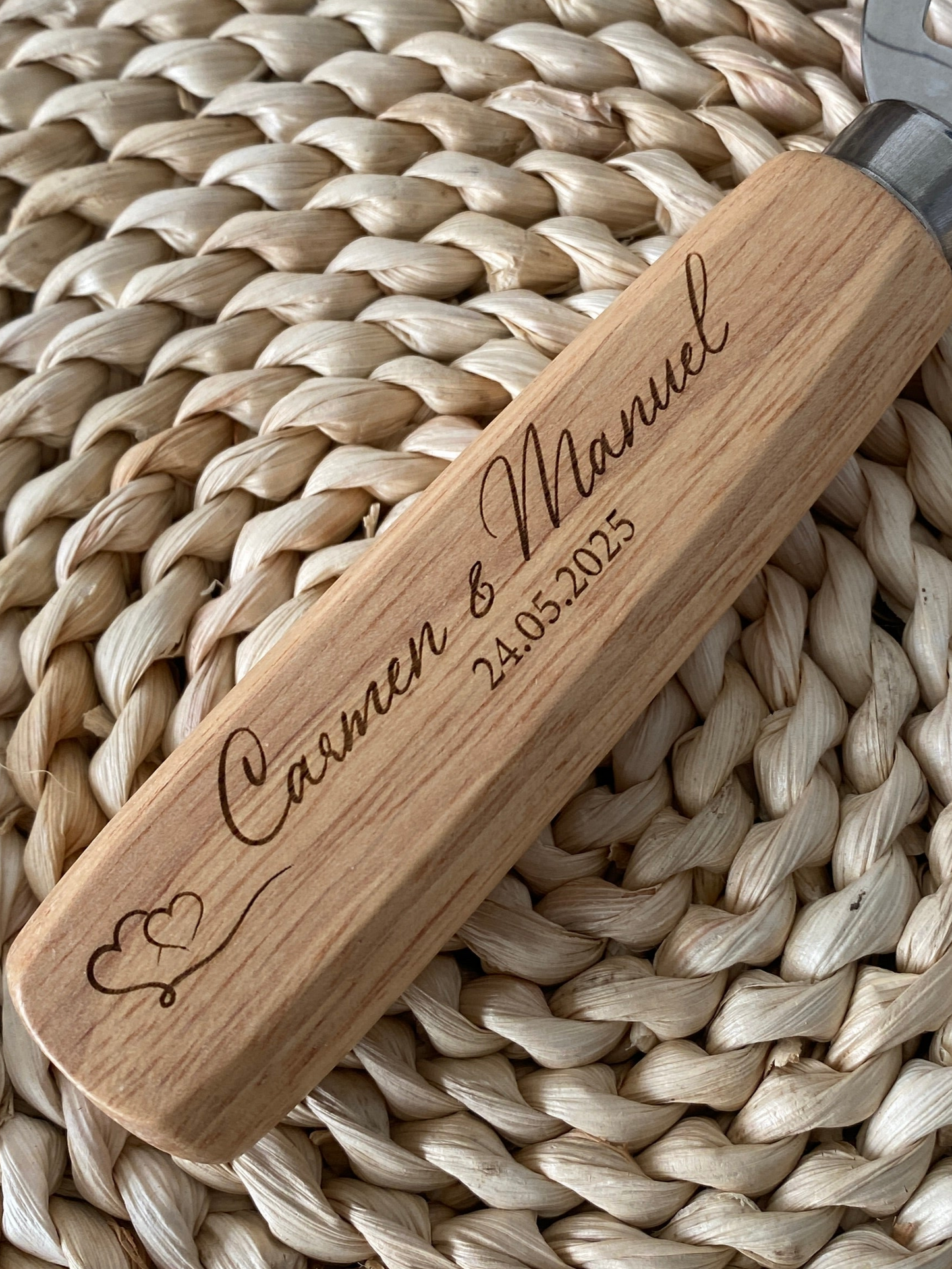 Abridor de madera personalizado